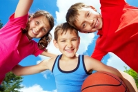 Спорт и общение помогают детям легче адаптироваться в обществе