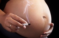 Курение во время беременности влияет на поведение ребенка