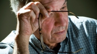 Ученые связали деменцию и проблемы со зрением